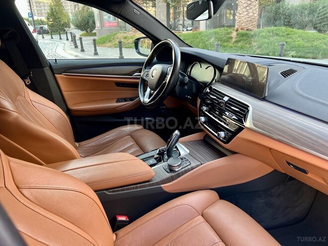BMW 520 2017, 210,000 km - 2.0 l - Bakı