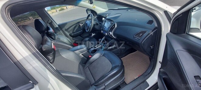 Hyundai ix35 2011, 126,000 km - 2.0 l - Qax