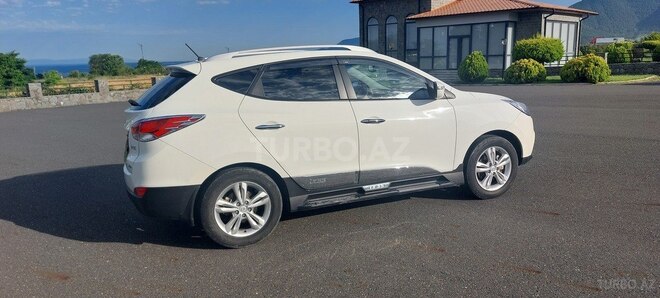 Hyundai ix35 2011, 126,000 km - 2.0 l - Qax
