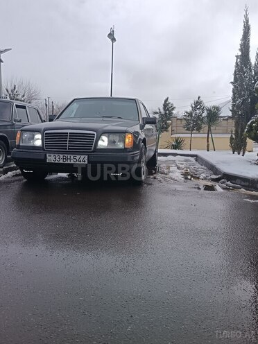 Mercedes E 220 1995, 600,852 km - 2.2 l - İmişli