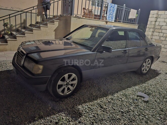 Mercedes 190 1990, 240,000 km - 2.0 л - Tovuz