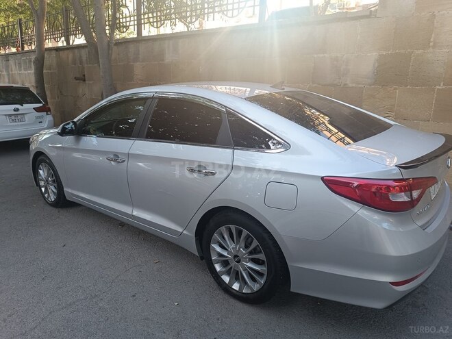 Hyundai Sonata-4