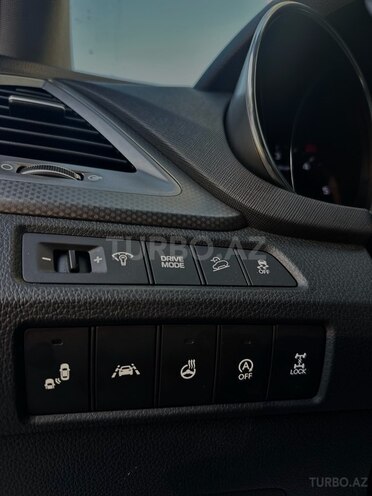 Hyundai  2016, 179,000 km - 2.2 л - Bakı