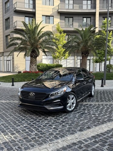 Hyundai Sonata-1