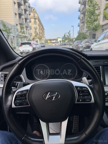 Hyundai Sonata-8