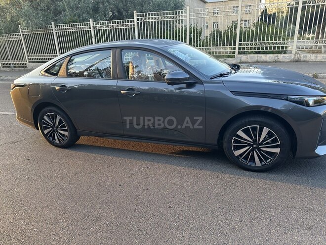 Changan Qiyuan A05-3