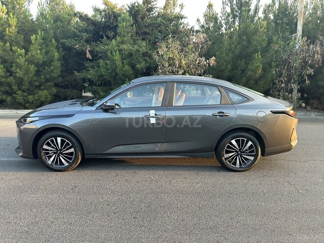 Changan Qiyuan A05-5