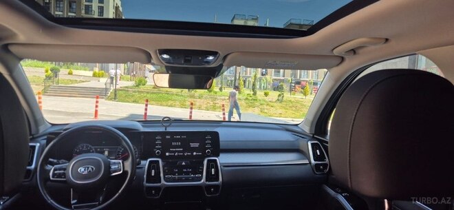 Kia Sorento-13