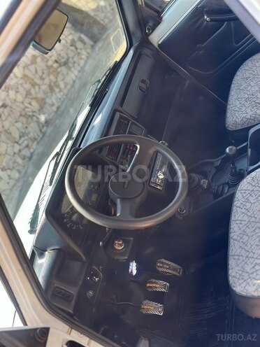 LADA (VAZ) Niva 2007, 22,000 km - 1.7 l - Yardımlı