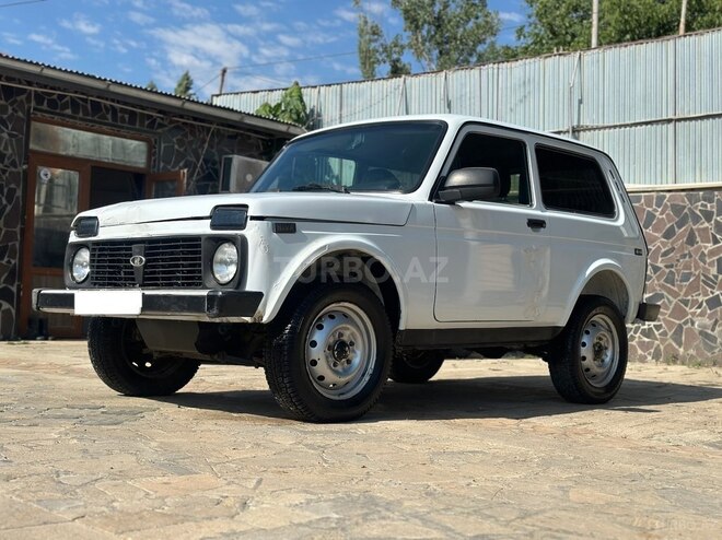 LADA (VAZ) Niva 2007, 22,000 km - 1.7 l - Yardımlı