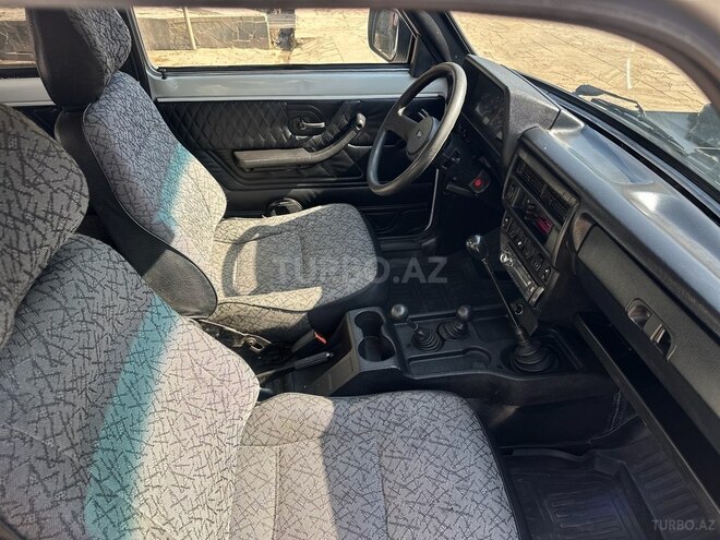LADA (VAZ) Niva 2007, 22,000 km - 1.7 l - Yardımlı