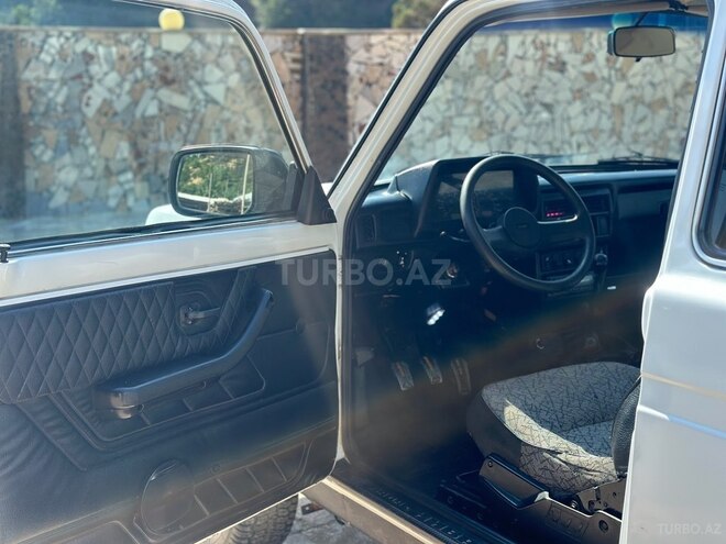 LADA (VAZ) Niva 2007, 22,000 km - 1.7 l - Yardımlı