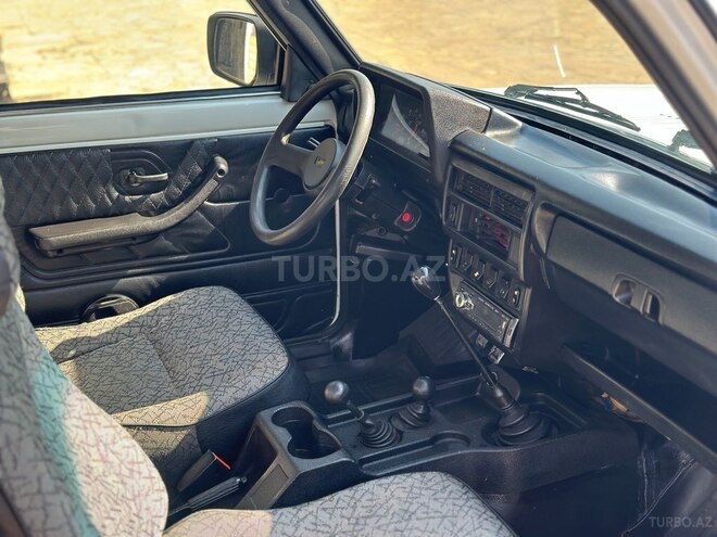 LADA (VAZ) Niva 2007, 22,000 km - 1.7 l - Yardımlı