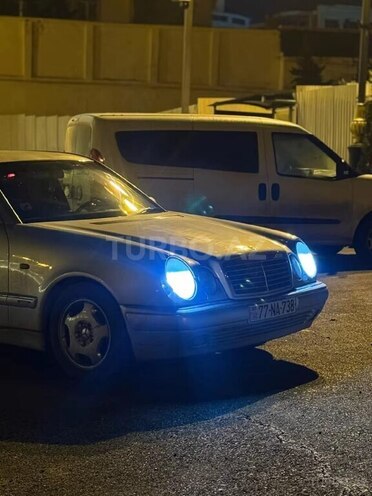 Mercedes E 200 1997, 363,000 km - 2.0 l - Bakı