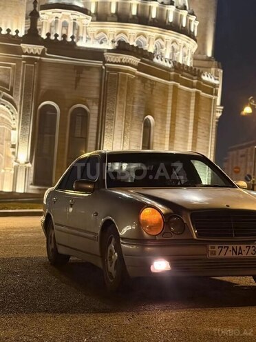 Mercedes E 200 1997, 363,000 km - 2.0 l - Bakı