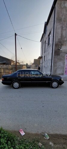 Mercedes E 220 1995, 480,000 km - 2.2 l - Bakı