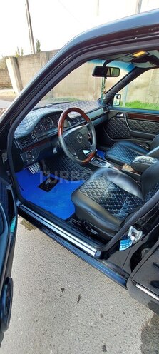 Mercedes E 220 1995, 480,000 km - 2.2 l - Bakı