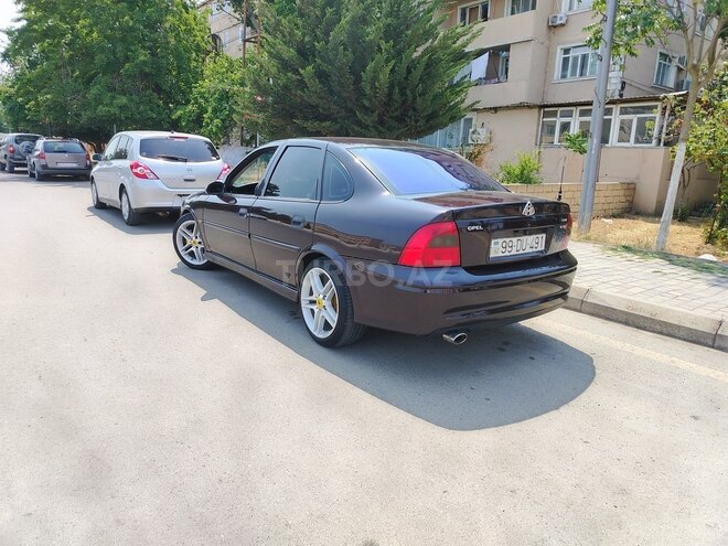 Opel Vectra 1999, 180,000 km - 1.8 l - Neftçala