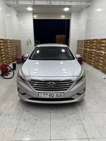 Hyundai Sonata-1