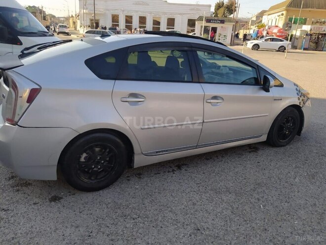 Toyota Prius 2013, 321,869 km - 1.8 л - Bakı