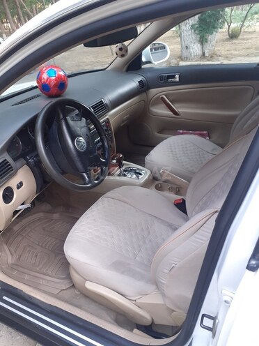 Volkswagen Passat 2004, 371,034 km - 1.8 l - Bakı