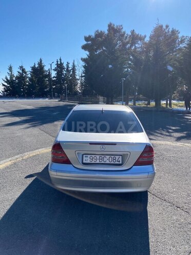 Mercedes C 180 2001, 324,615 km - 1.8 l - Qax