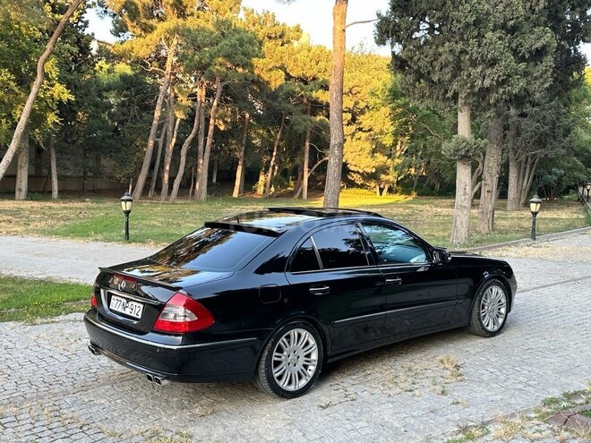 Mercedes E 320 2002, 268,100 km - 3.2 l - Bakı