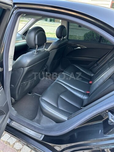 Mercedes E 320 2002, 268,100 km - 3.2 l - Bakı