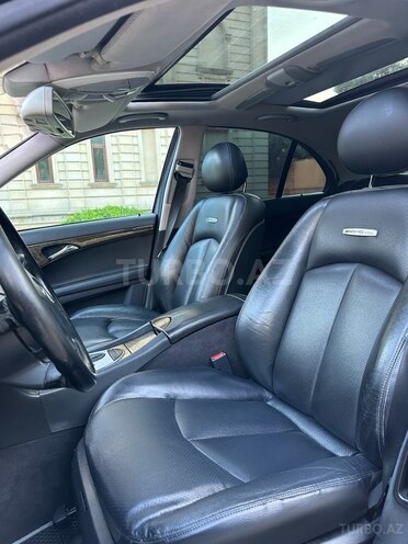 Mercedes E 320 2002, 268,100 km - 3.2 l - Bakı