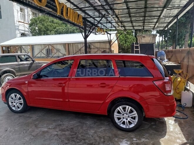 Opel Astra 2009, 215,000 km - 1.4 l - Gəncə