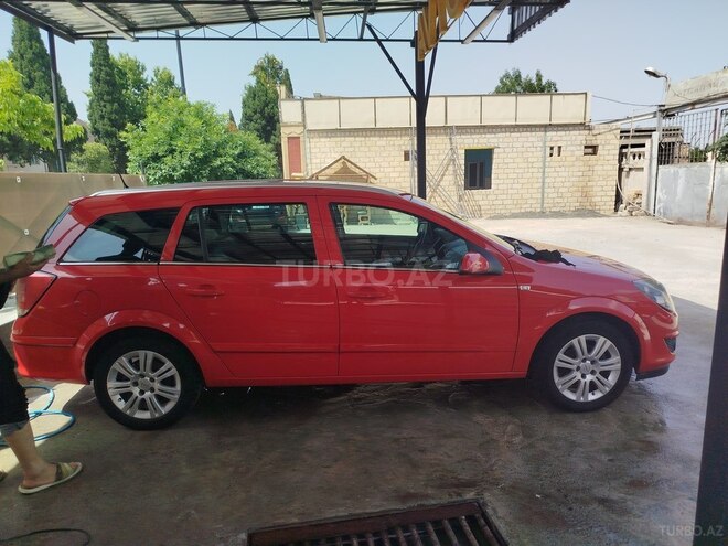 Opel Astra 2009, 215,000 km - 1.4 l - Gəncə
