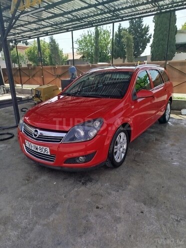 Opel Astra 2009, 215,000 km - 1.4 l - Gəncə