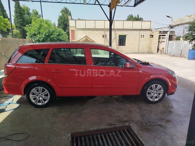 Opel Astra 2009, 215,000 km - 1.4 l - Gəncə