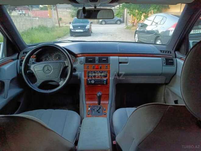 Mercedes E 230 1997, 598,000 km - 2.3 l - Bakı