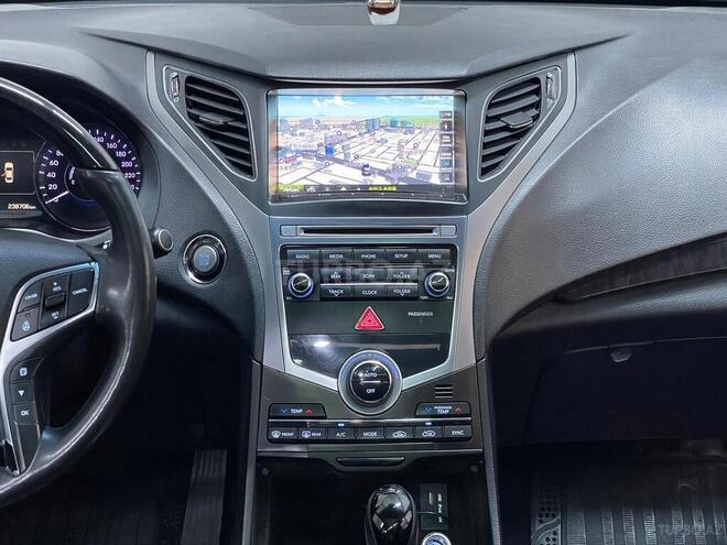 Hyundai Grandeur-21