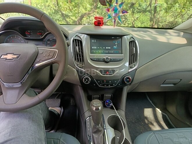 Chevrolet Cruze-7