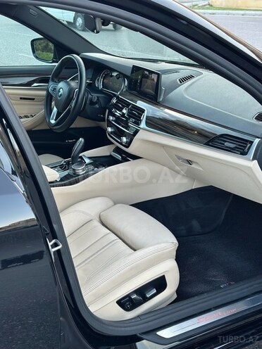 BMW 530-9