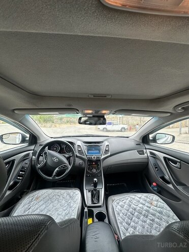 Hyundai Elantra 2015, 193,121 km - 1.8 л - Bakı