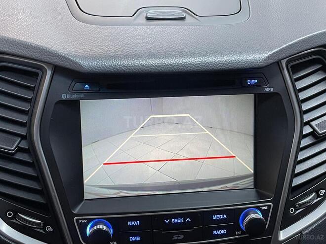 Hyundai Santa Fe-16