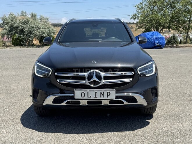Mercedes GLC 300-1