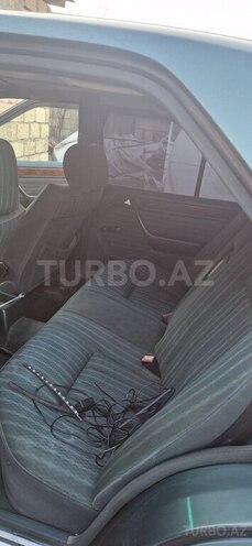 Mercedes E 200 1991, 480,000 km - 2.0 l - Bakı