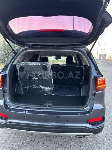 Kia Sorento-16