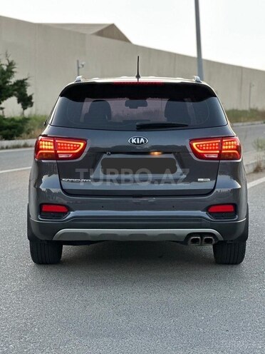 Kia Sorento-10