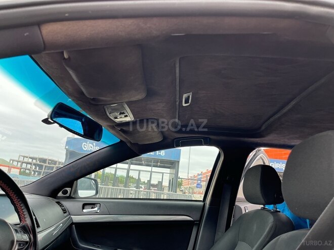 Mitsubishi Lancer 2010, 290,000 km - 2.0 l - Bakı