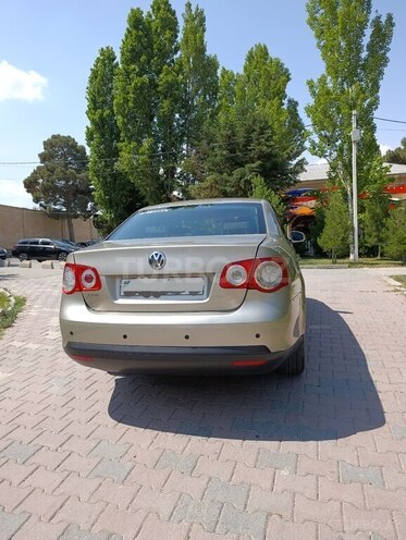 Volkswagen Jetta 2007, 275,000 km - 1.6 l - Bakı