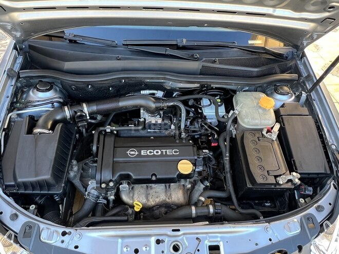 Opel Astra 2009, 214,000 km - 1.4 l - Gəncə