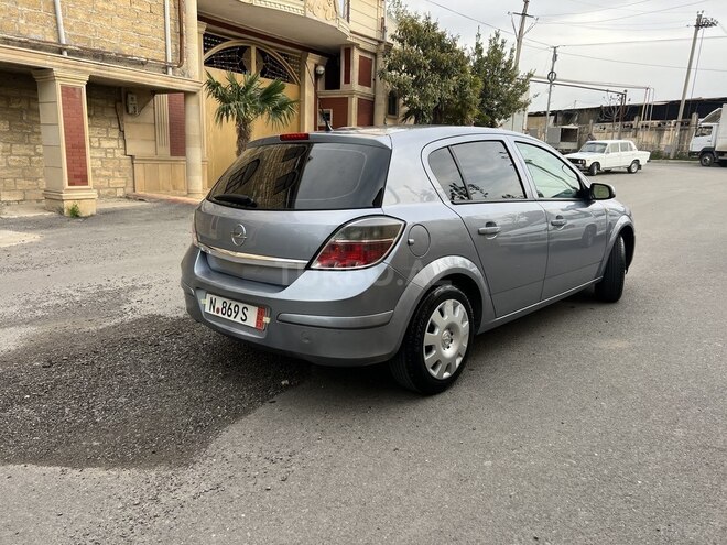 Opel Astra 2009, 214,000 km - 1.4 l - Gəncə