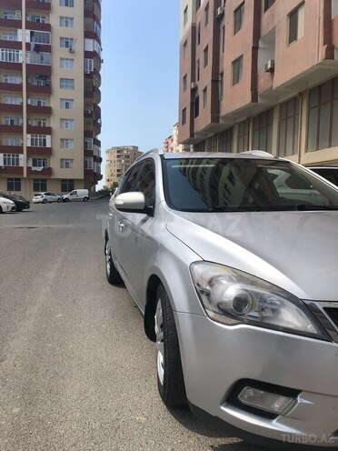 Kia  2010, 345,000 km - 1.6 l - Bakı