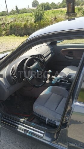 BMW 316 1998, 270,000 km - 1.6 l - Gəncə