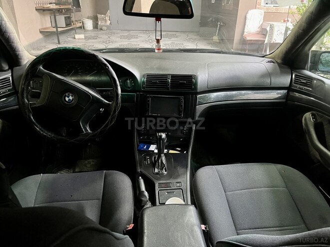 BMW 528 1998, 317,000 km - 2.8 l - Bakı